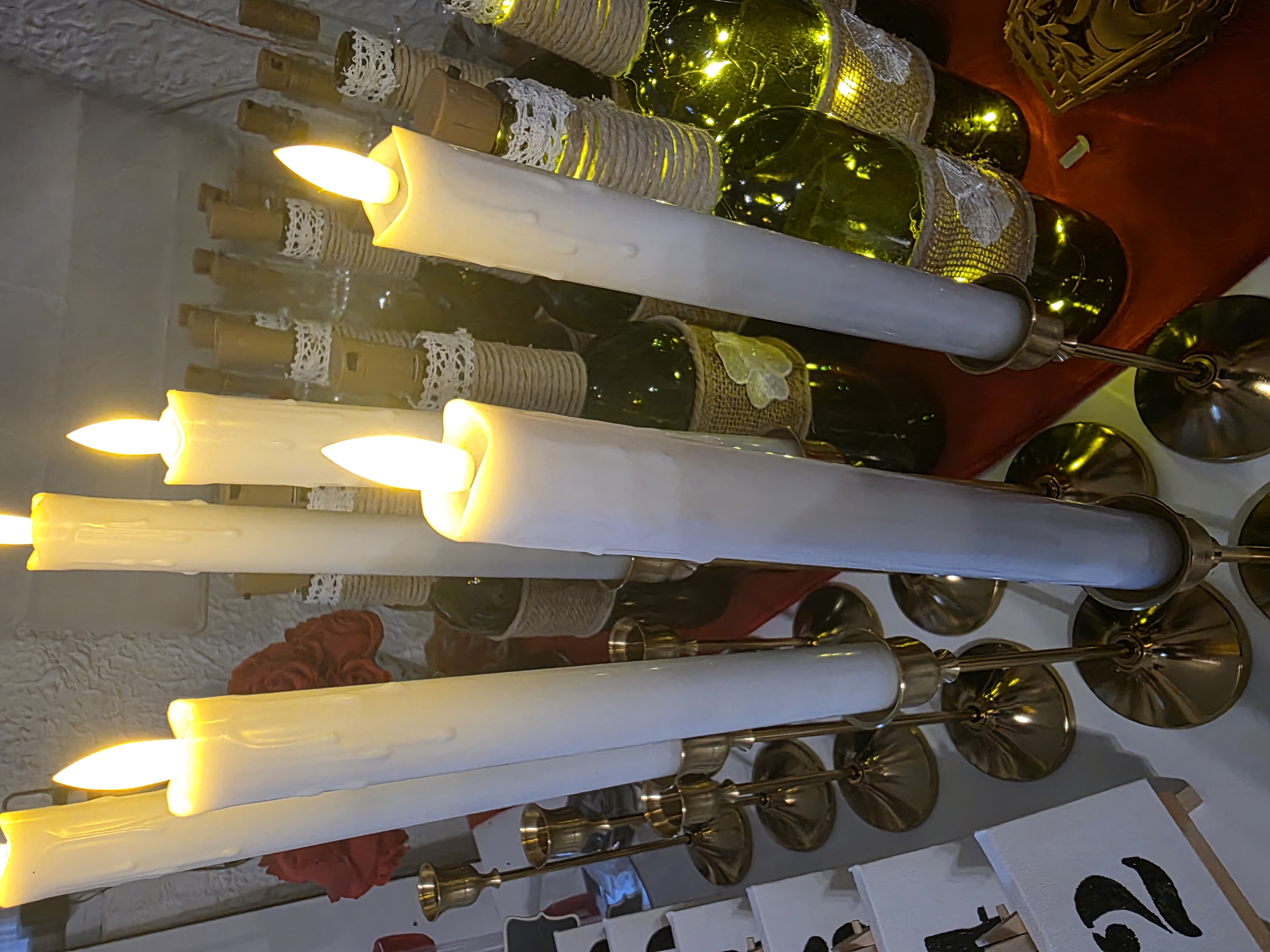 Ledes élethű  gyertya gyertyatartóval